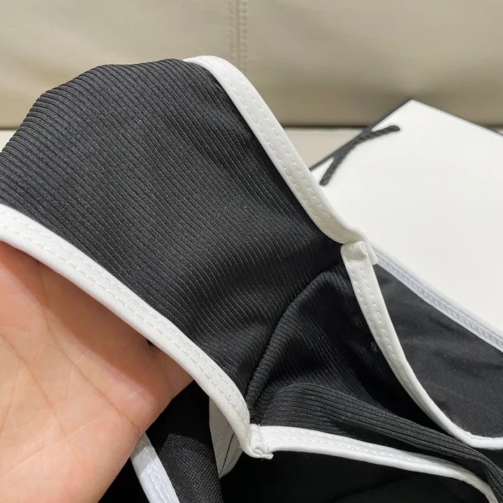 スーパーコピー シャネル 水着