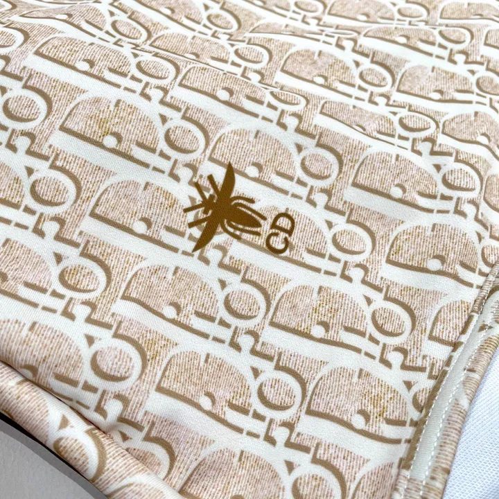 スーパーコピー グッチ 水着