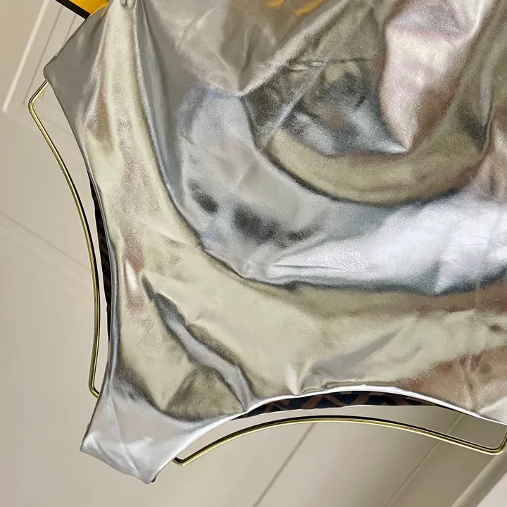 スーパーコピー フェンディ 水着