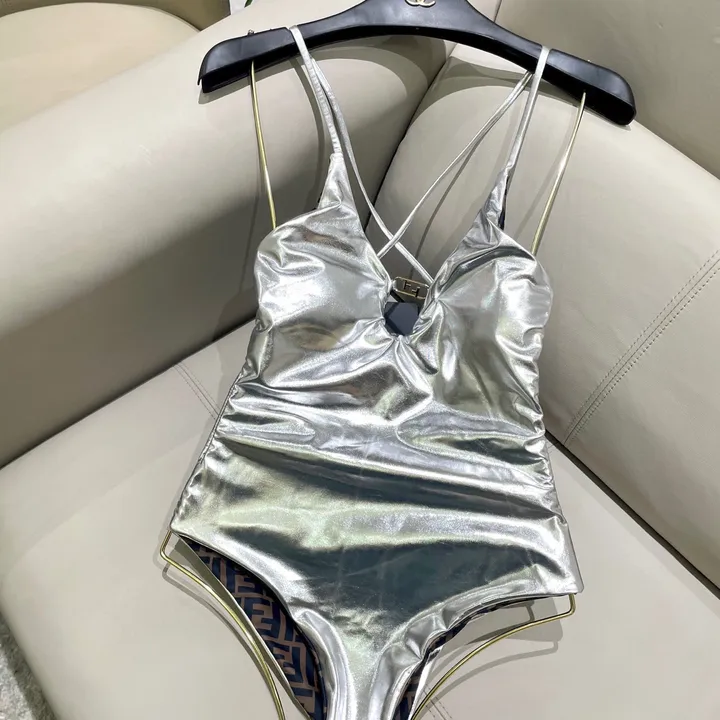 スーパーコピー フェンディ 水着