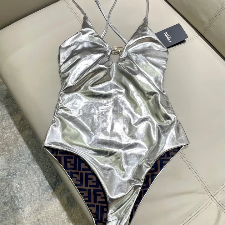 スーパーコピー フェンディ 水着