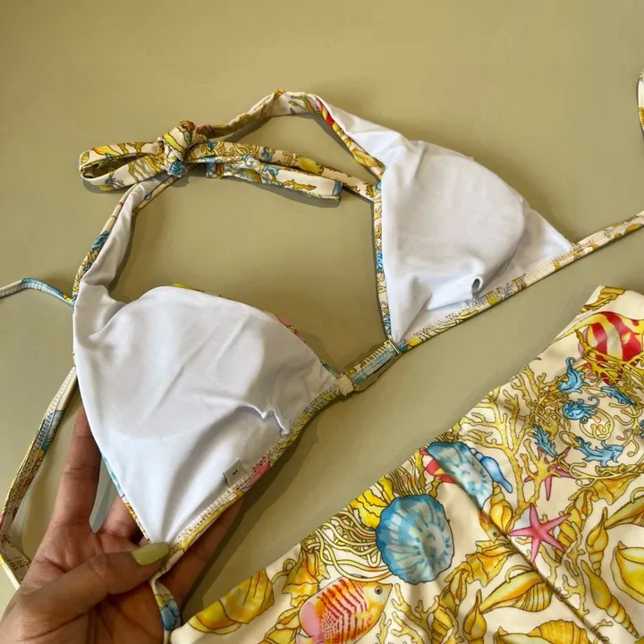 スーパーコピー シュプリーム 水着