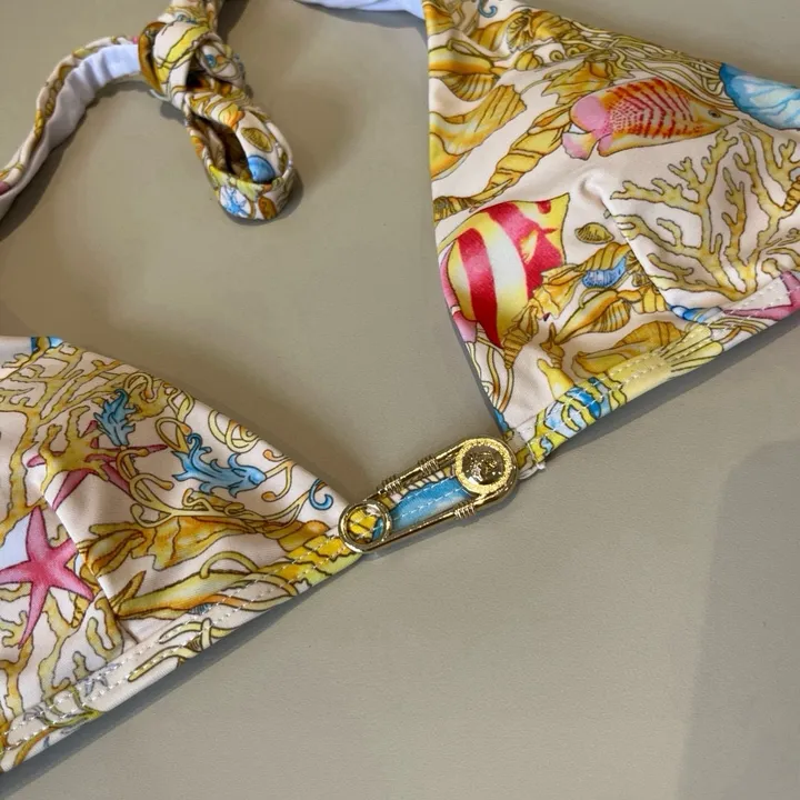 スーパーコピー シュプリーム 水着