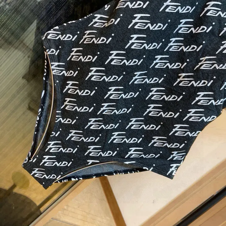 スーパーコピー フェンディ 水着