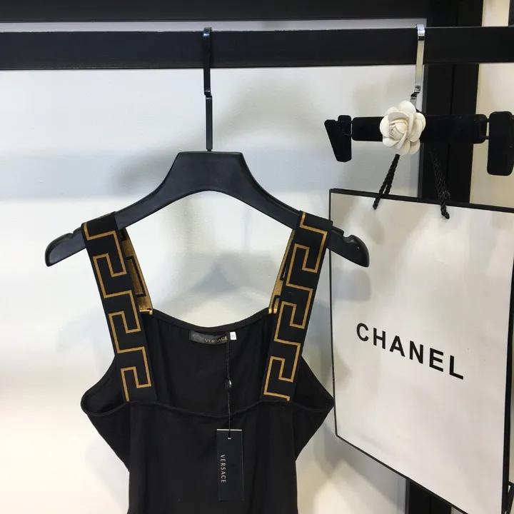 スーパーコピー シュプリーム 水着