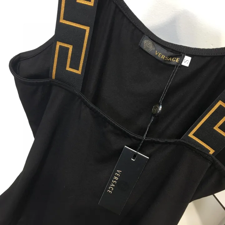 スーパーコピー シュプリーム 水着