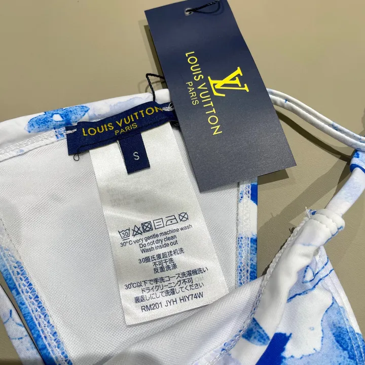 スーパーコピー シャネル 水着