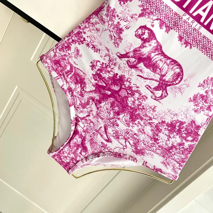 スーパーコピー グッチ 水着