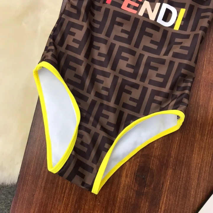 スーパーコピー フェンディ 水着