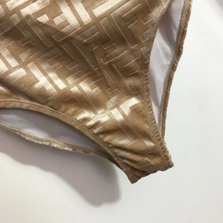 スーパーコピー フェンディ 水着