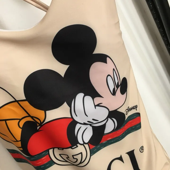 スーパーコピー グッチ 水着