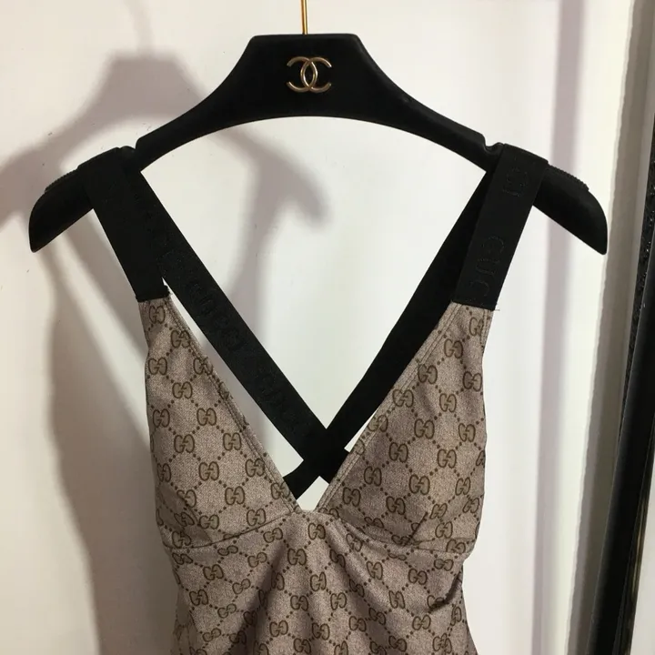 スーパーコピー グッチ 水着