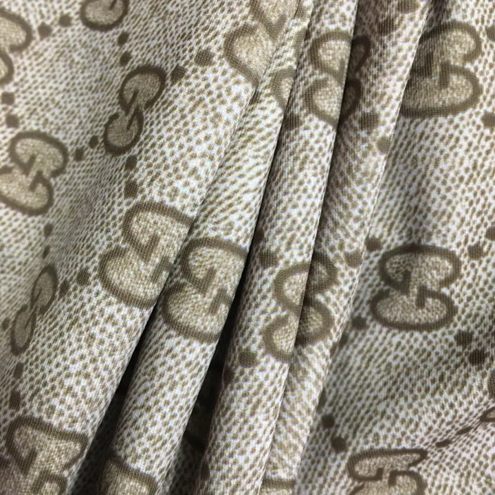 スーパーコピー グッチ 水着