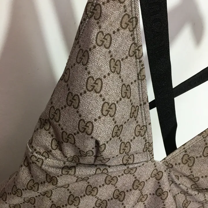 スーパーコピー グッチ 水着