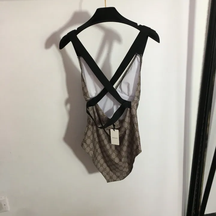 スーパーコピー グッチ 水着