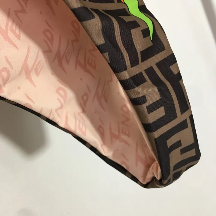 スーパーコピー フェンディ 水着