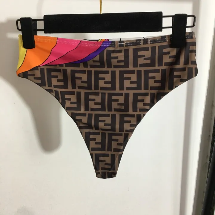 スーパーコピー フェンディ 水着