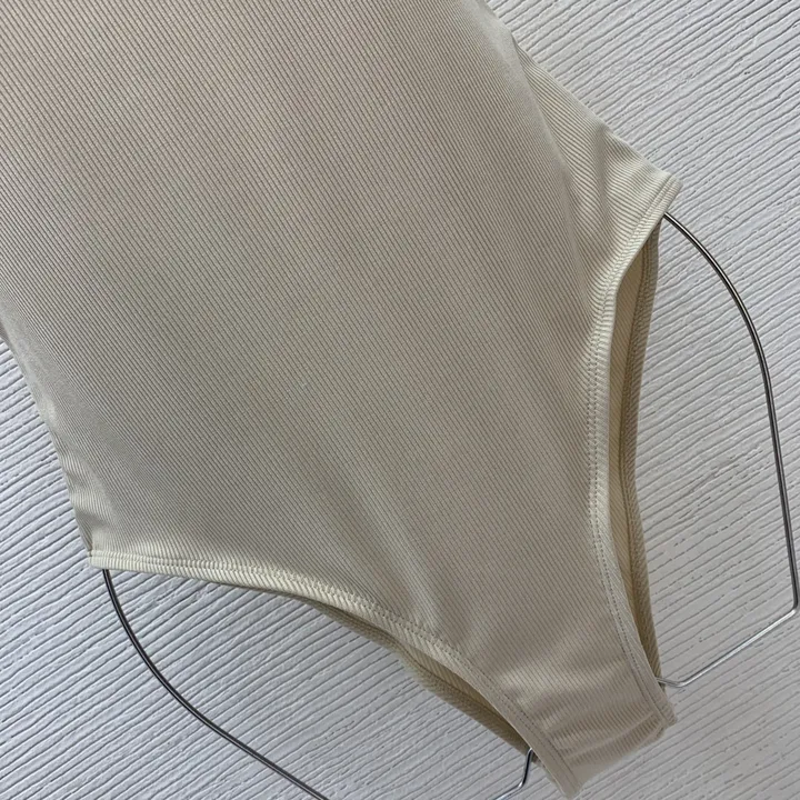 スーパーコピー バレンシアガ 水着