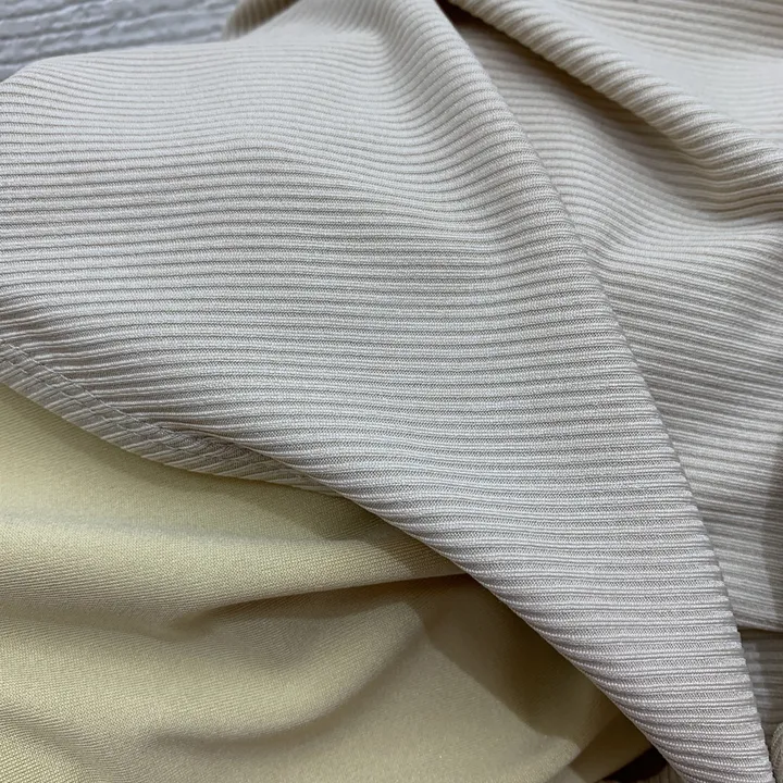 スーパーコピー バレンシアガ 水着