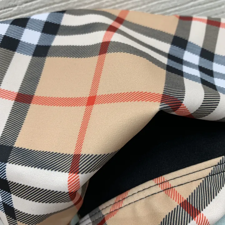 スーパーコピー バーバリー ス 水着