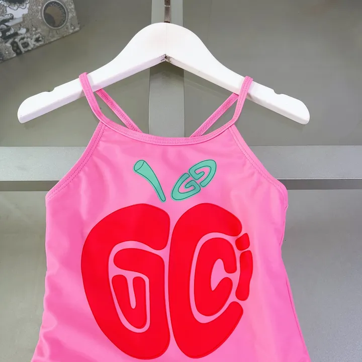 スーパーコピー グッチ 水着