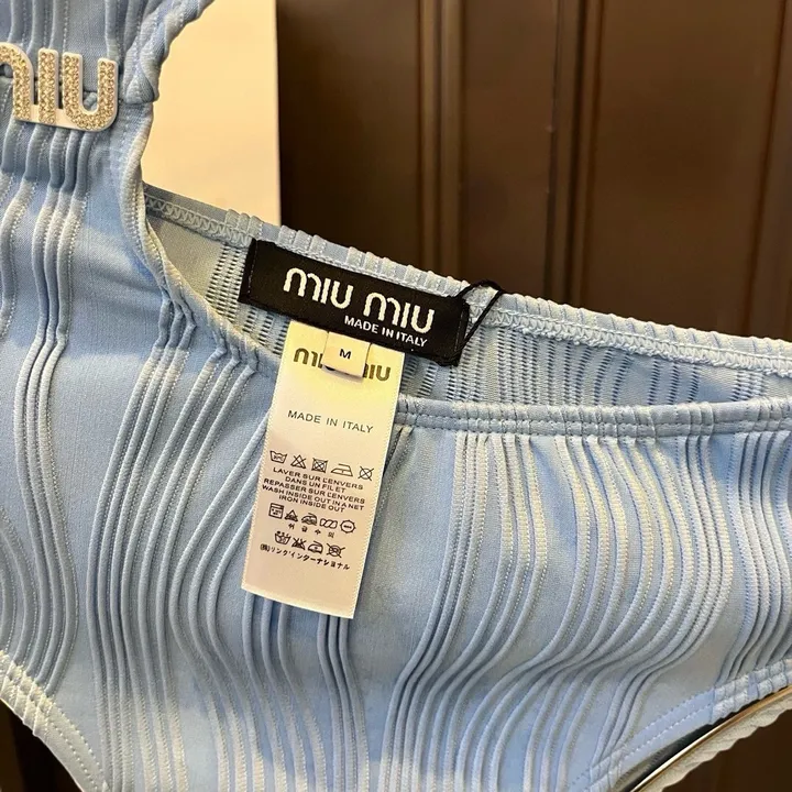 スーパーコピー ミュウミュウ 水着