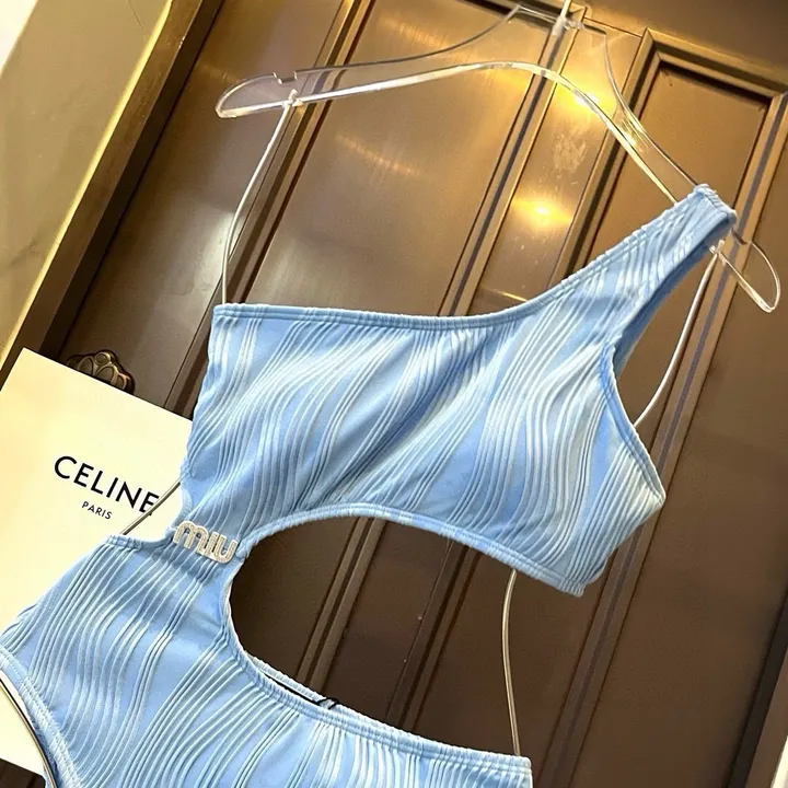 スーパーコピー ミュウミュウ 水着