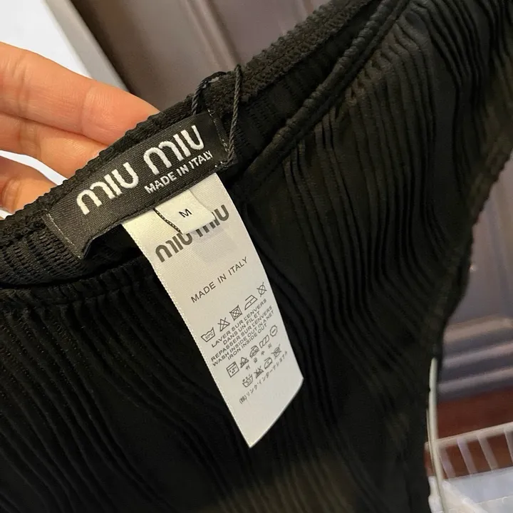 スーパーコピー ミュウミュウ 水着