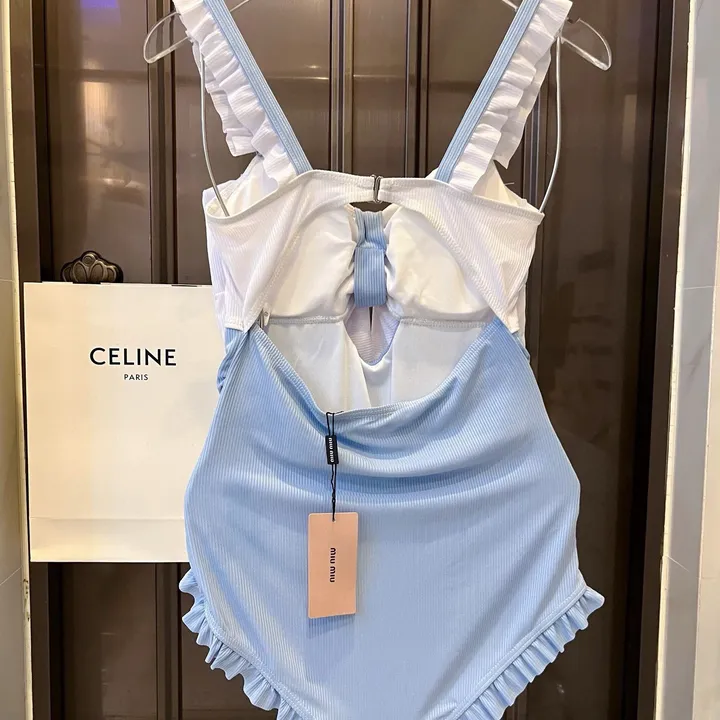 スーパーコピー ミュウミュウ 水着