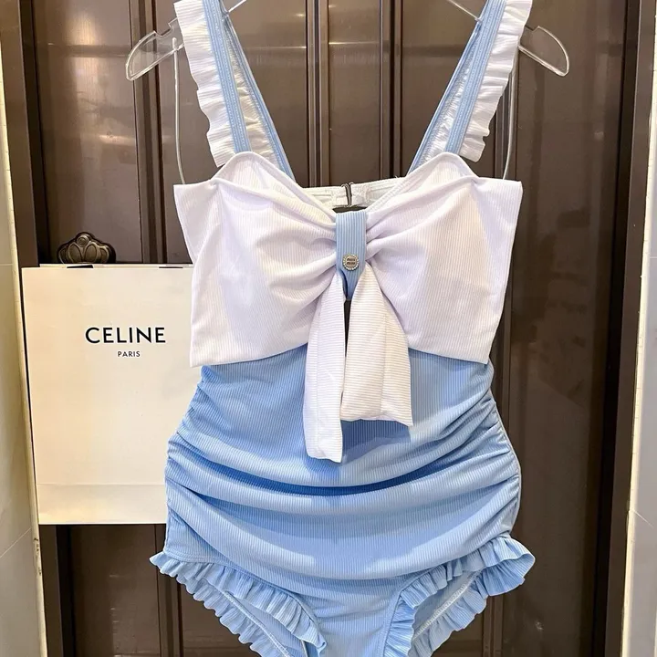 スーパーコピー ミュウミュウ 水着