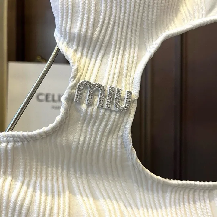 スーパーコピー ミュウミュウ 水着