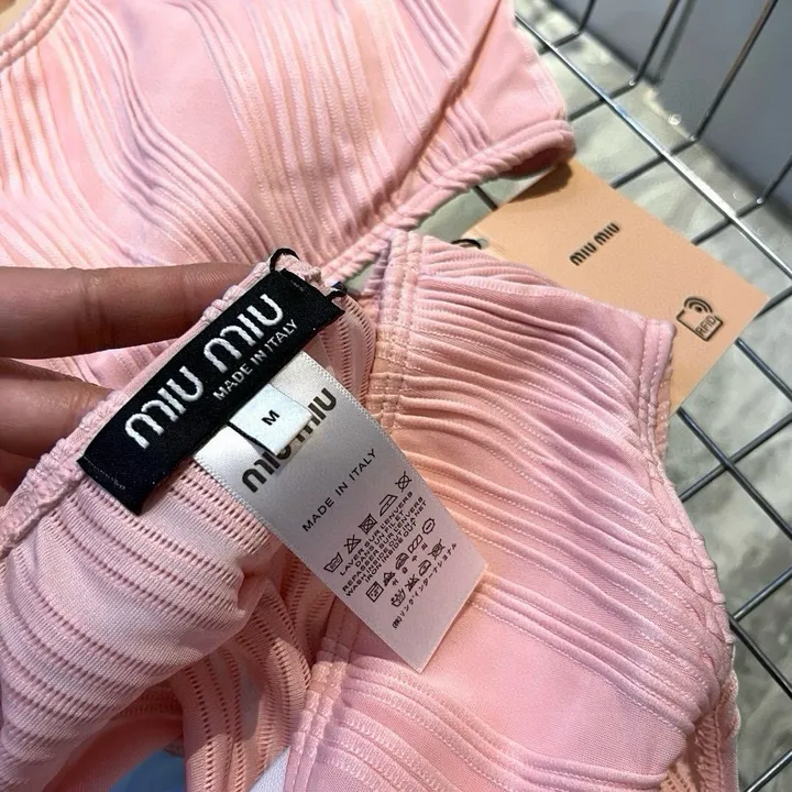 スーパーコピー ミュウミュウ 水着