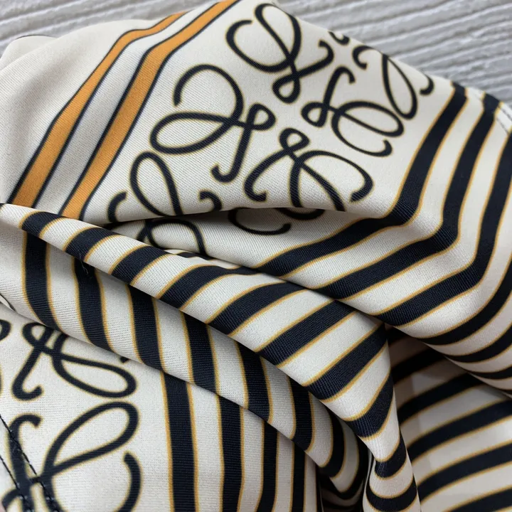 スーパーコピー ロエベ 水着