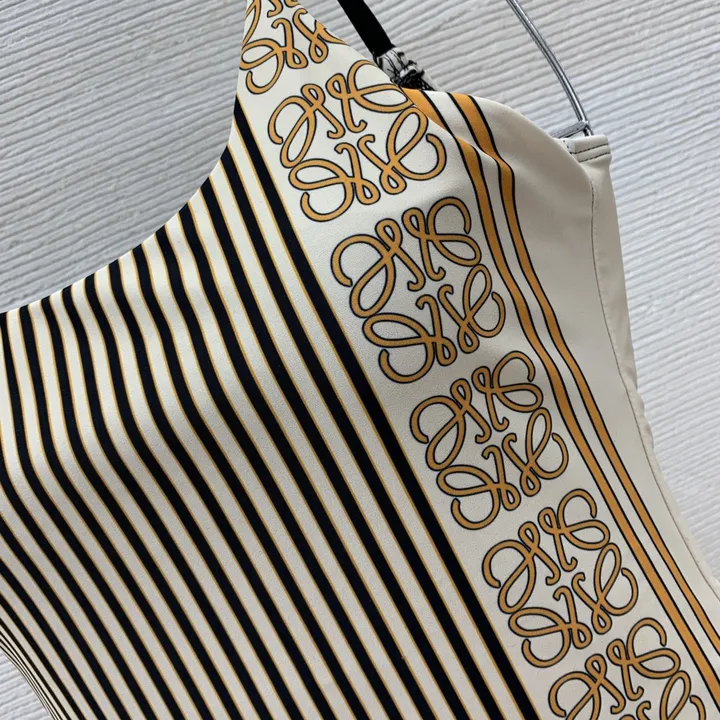 スーパーコピー ロエベ 水着