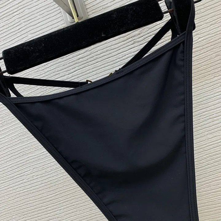 スーパーコピー シュプリーム 水着