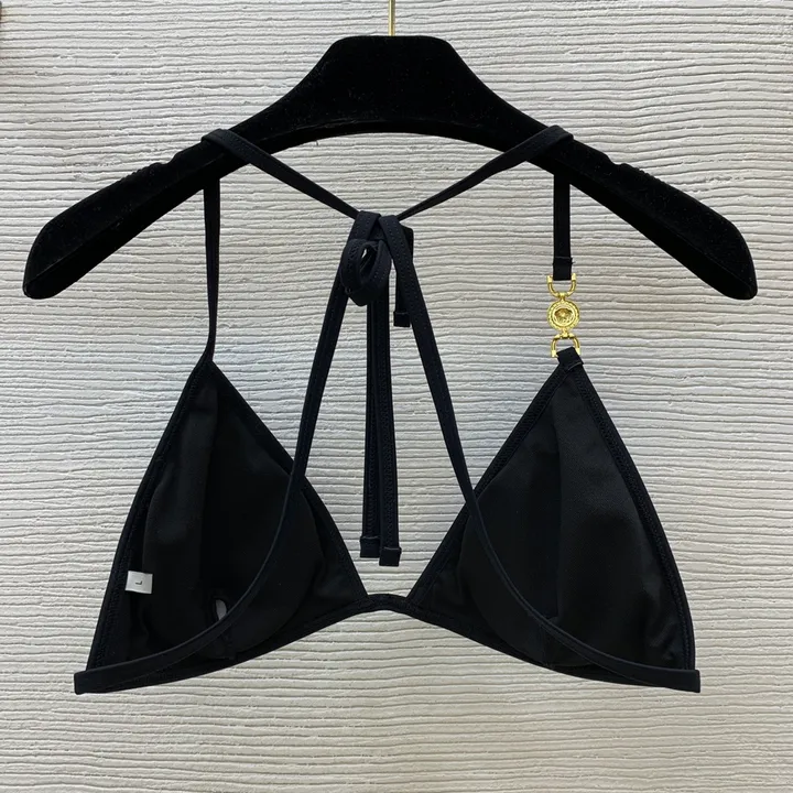 スーパーコピー シュプリーム 水着