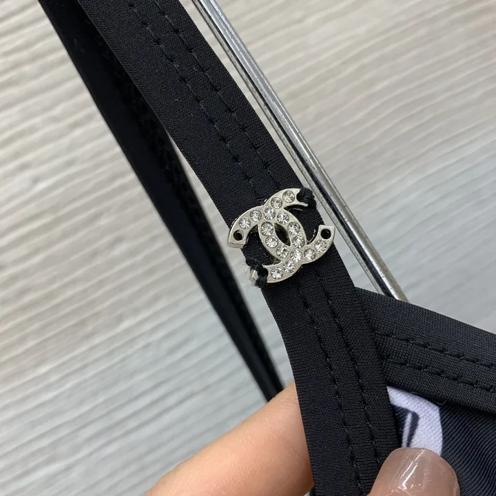 スーパーコピー シャネル 水着