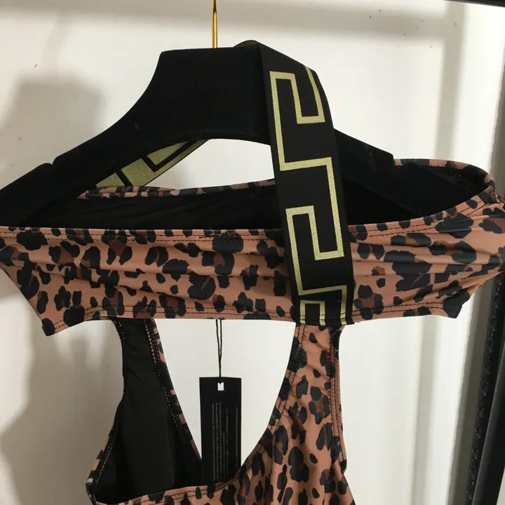 スーパーコピー ヴェルサーチ 水着