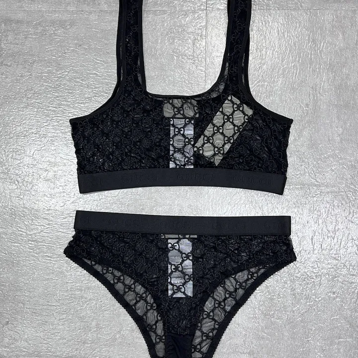 スーパーコピー グッチ 水着