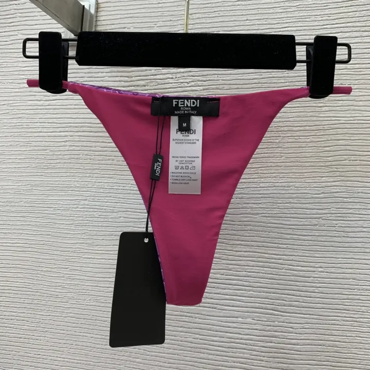 スーパーコピー フェンディ 水着