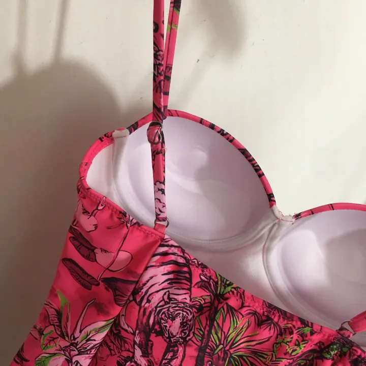 スーパーコピー グッチ 水着