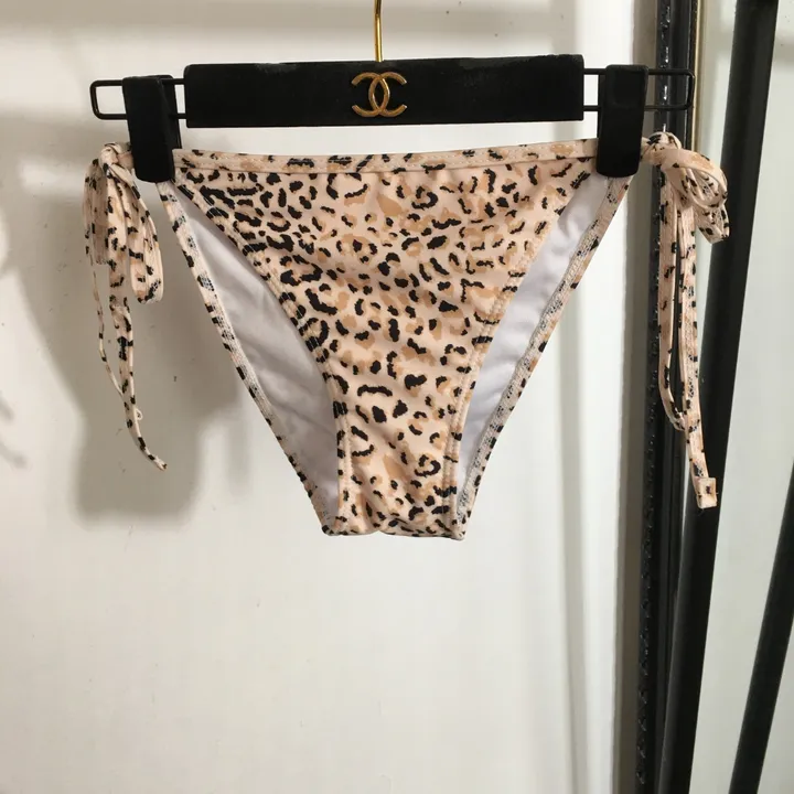 スーパーコピー セリーヌ 水着