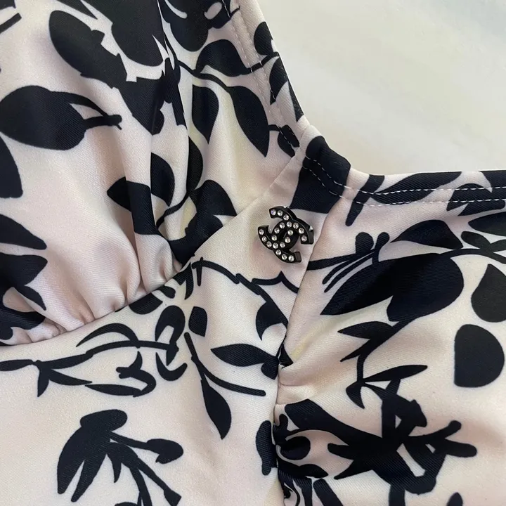 スーパーコピー シャネル 水着