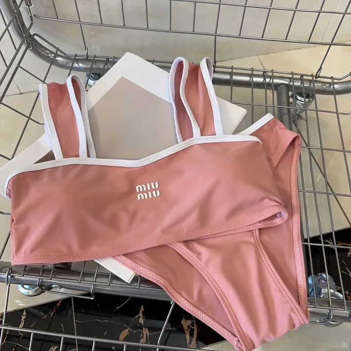 スーパーコピー ミュウミュウ 水着