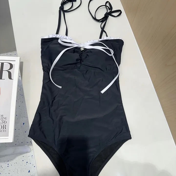 スーパーコピー シャネル 水着