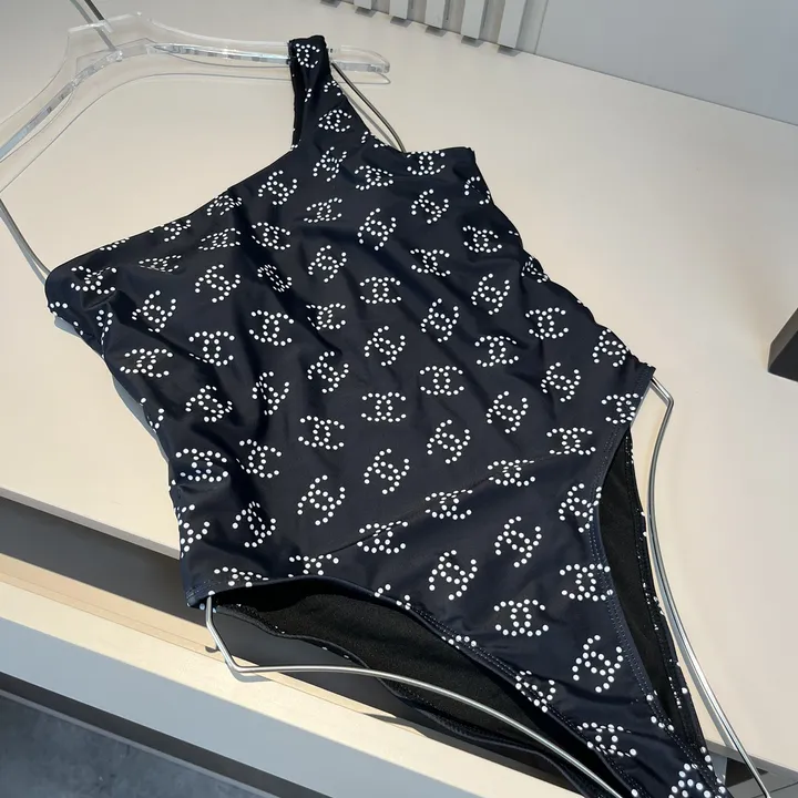 スーパーコピー シャネル 水着