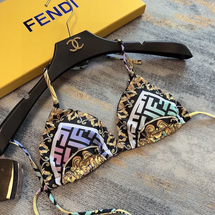 スーパーコピー フェンディ 水着