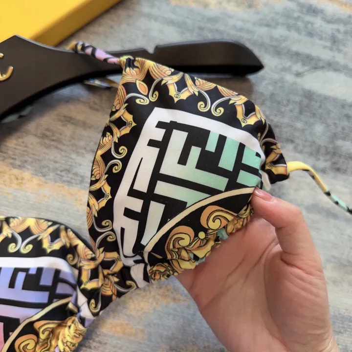 スーパーコピー フェンディ 水着