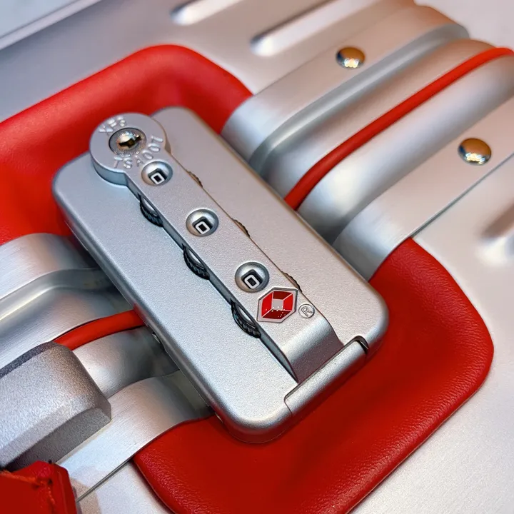 スーパーコピー リモワ スーツケース