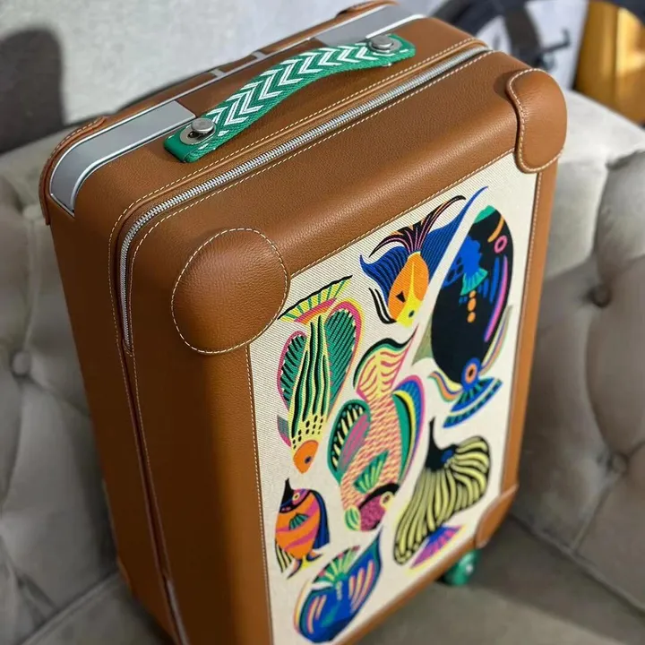 スーパーコピー シャネル スーツケース